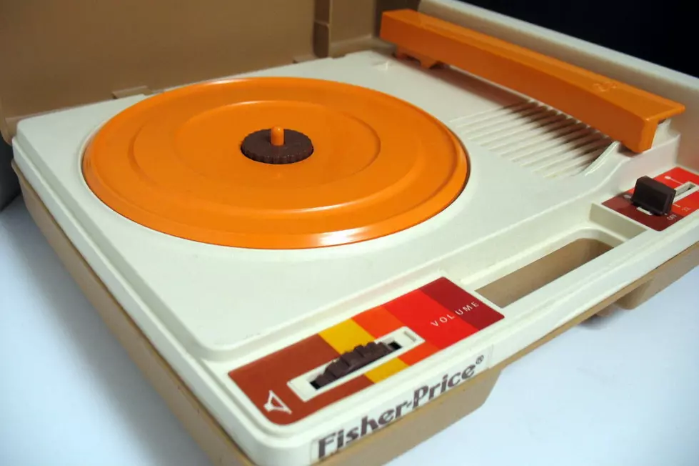 15 Musical Christmas Gifts Everyone Got In the ’80s and ’90s